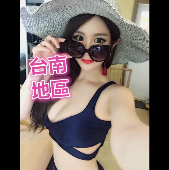 史上「最晃奶」！J罩杯AV女優仁科百華 現身格鬥技大會 [圖+影]